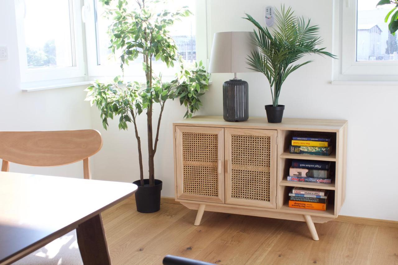 Appartement Stad10 - Very Close To Subway U2 Stadlau Wenen
