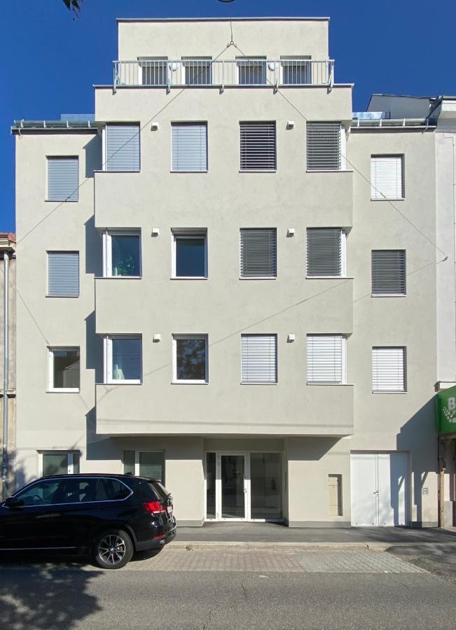 Stad10 - Very Close To Subway U2 Stadlau Appartement Wenen